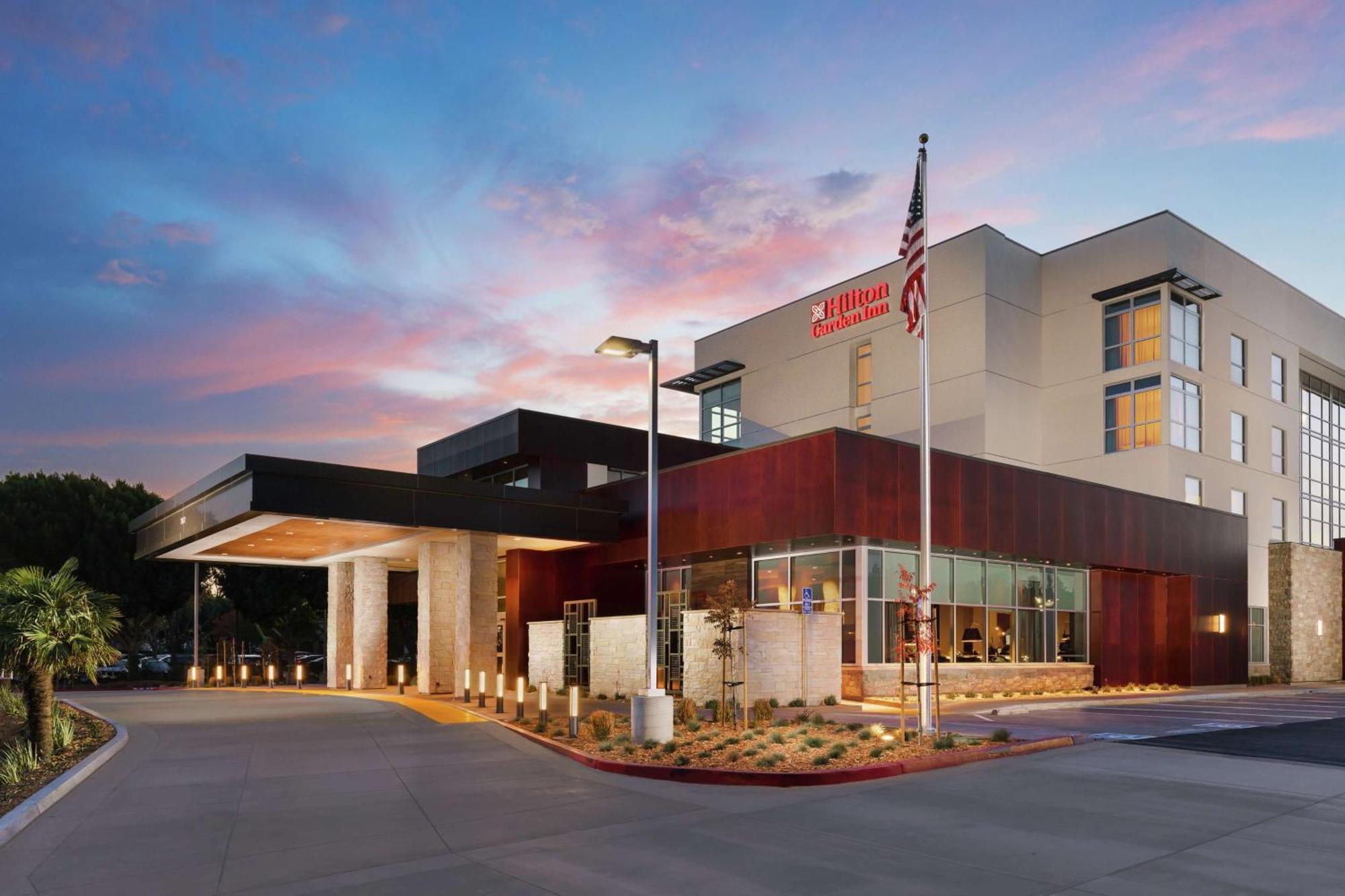 Hilton Garden Inn Sunnyvale Exterior foto
